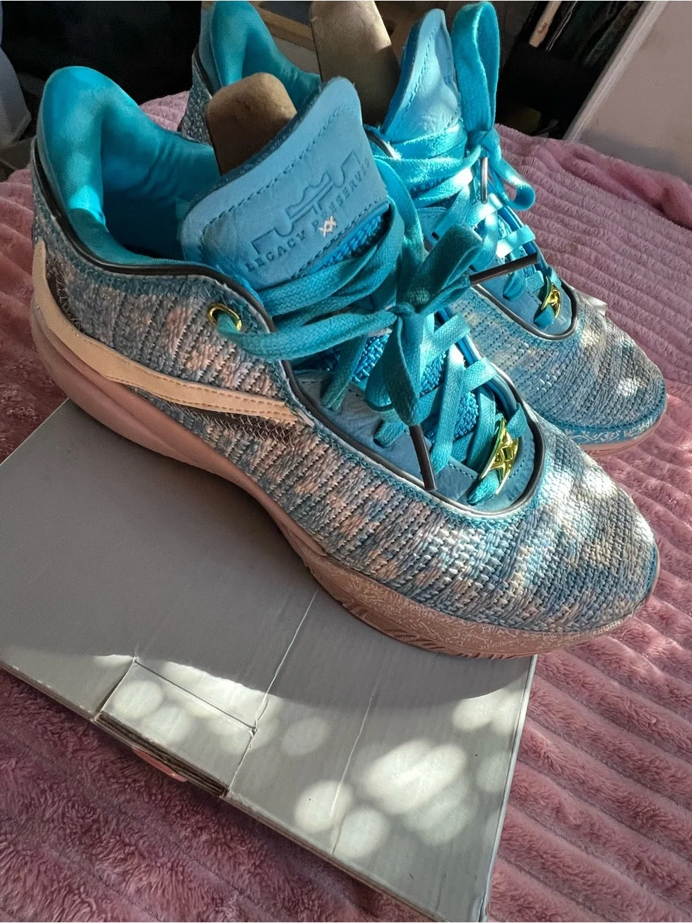 Lebron XX Low-Top Athletic Sneakers with Cream Swoosh